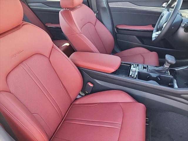 new 2025 Kia K5 car, priced at $30,052