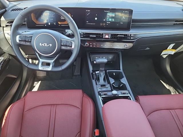 new 2025 Kia K5 car, priced at $30,052