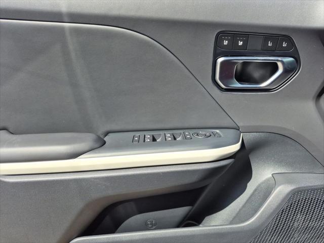 used 2025 Kia K4 car, priced at $29,000