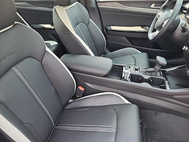 new 2025 Kia K5 car, priced at $30,753