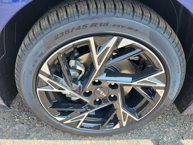 new 2025 Kia K5 car, priced at $30,753