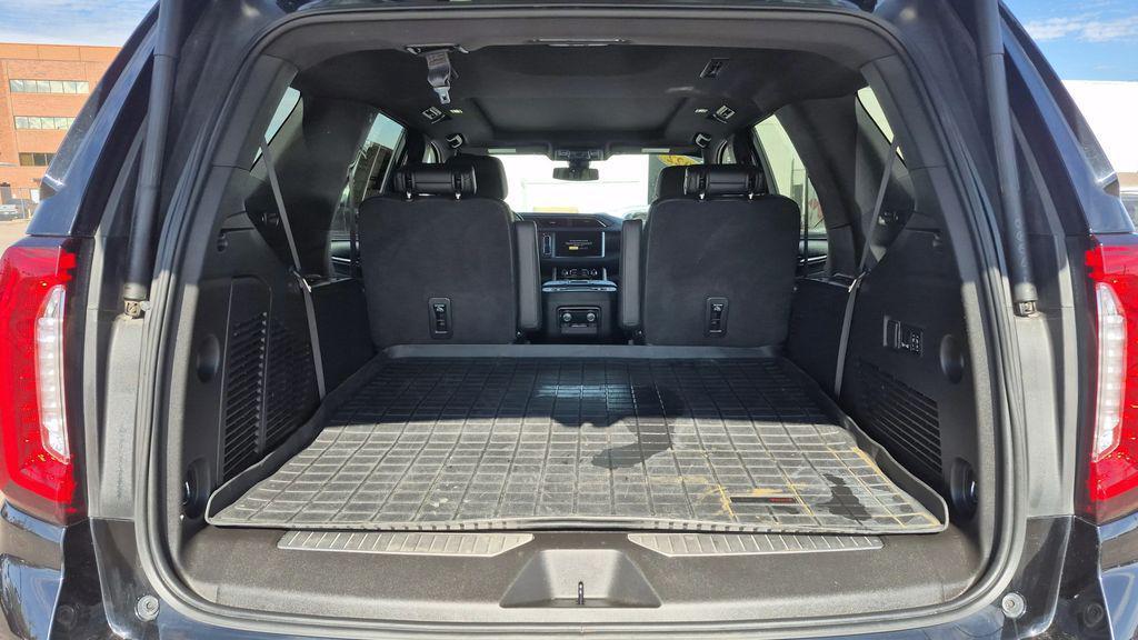 used 2022 GMC Yukon car, priced at $60,000