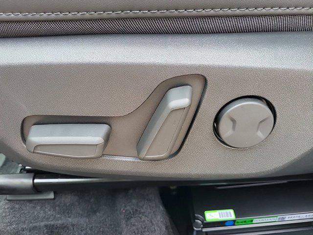 new 2025 Kia Niro EV car, priced at $34,284