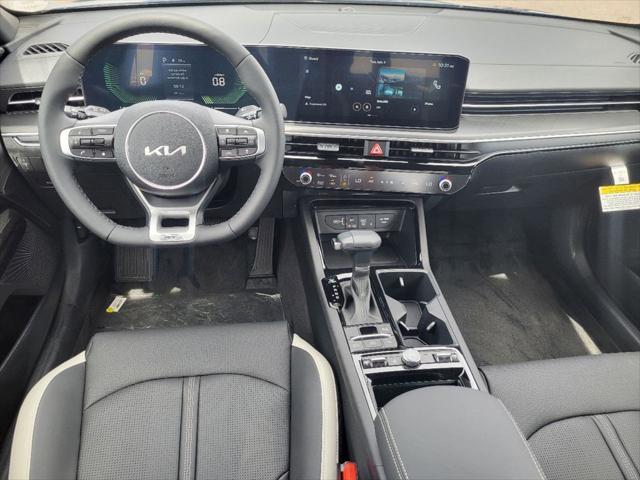 new 2025 Kia K5 car, priced at $28,873