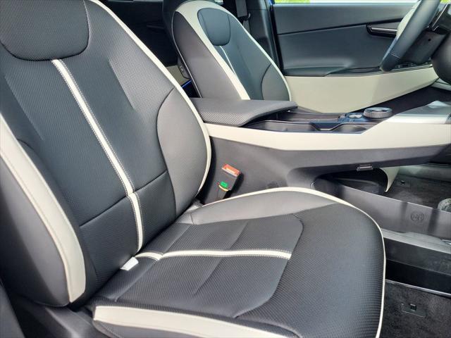 new 2025 Kia EV6 car, priced at $55,972