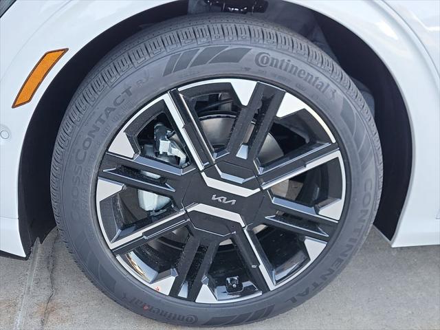 new 2025 Kia EV6 car, priced at $55,972