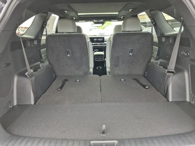 new 2025 Kia Sorento car, priced at $44,678