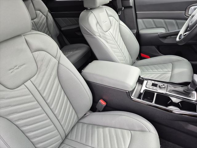 new 2025 Kia Sorento car, priced at $44,678