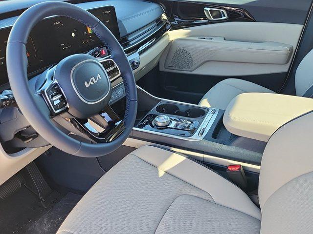 new 2025 Kia Carnival Hybrid car, priced at $54,191
