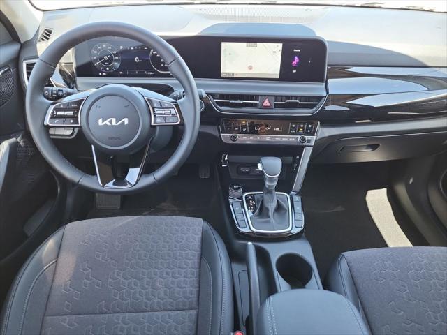 new 2025 Kia Seltos car, priced at $29,405