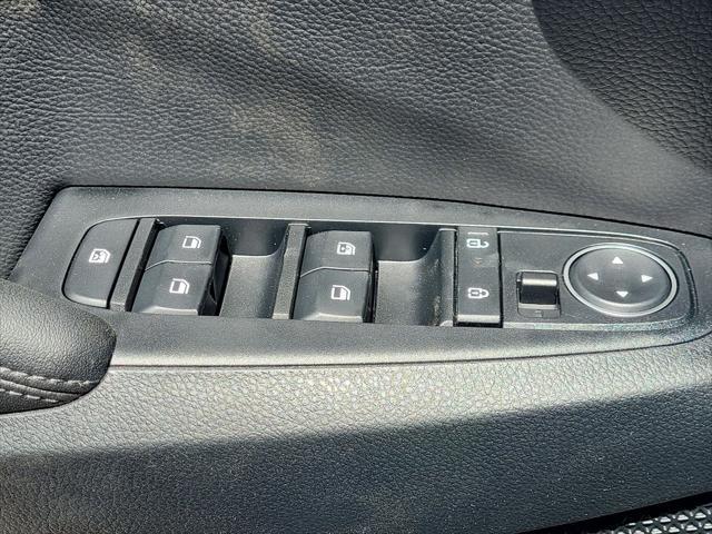 new 2025 Kia Seltos car, priced at $29,405
