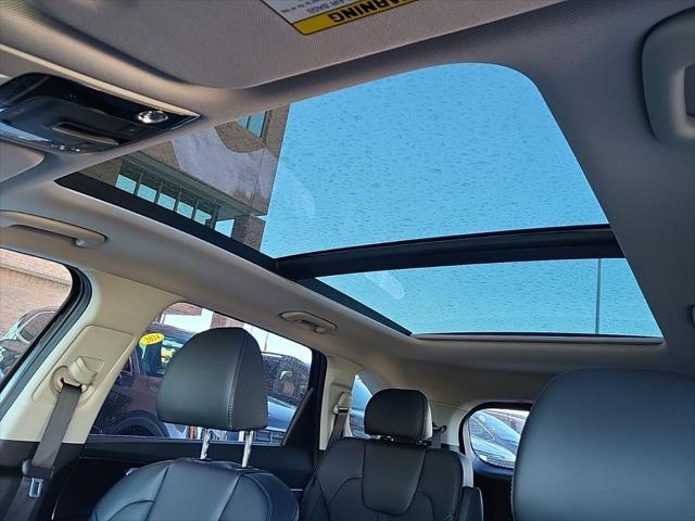 new 2025 Kia Sorento car, priced at $38,451