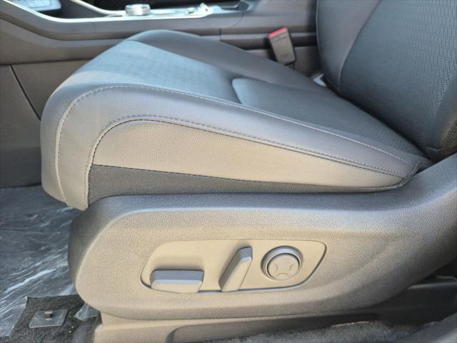 new 2026 Kia Carnival Hybrid car, priced at $55,819
