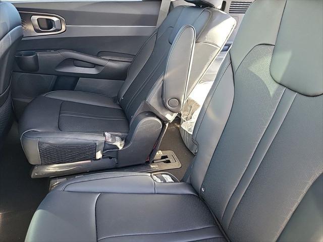 used 2024 Kia Sorento Hybrid car, priced at $37,684