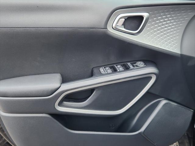 new 2025 Kia Soul car, priced at $21,456