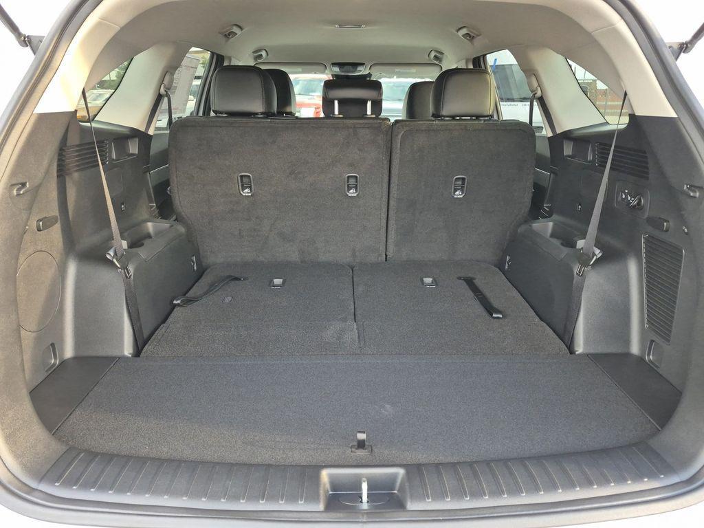 new 2025 Kia Sorento car, priced at $33,899