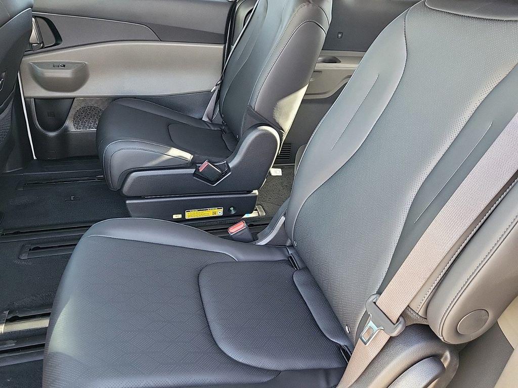 new 2026 Kia Carnival Hybrid car, priced at $49,833