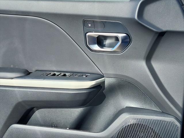 new 2025 Kia K4 car, priced at $25,428
