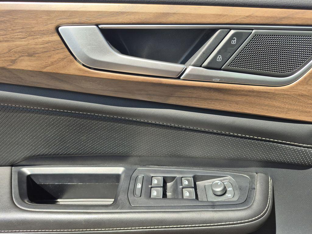 used 2024 Volkswagen Atlas car, priced at $31,987