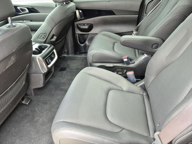 new 2025 Kia Carnival Hybrid car, priced at $51,346