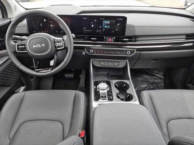 new 2025 Kia Carnival Hybrid car, priced at $50,075