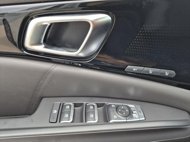 new 2025 Kia Carnival Hybrid car, priced at $50,075