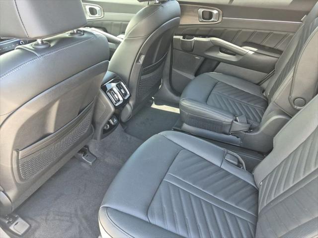 new 2025 Kia Sorento car, priced at $45,358