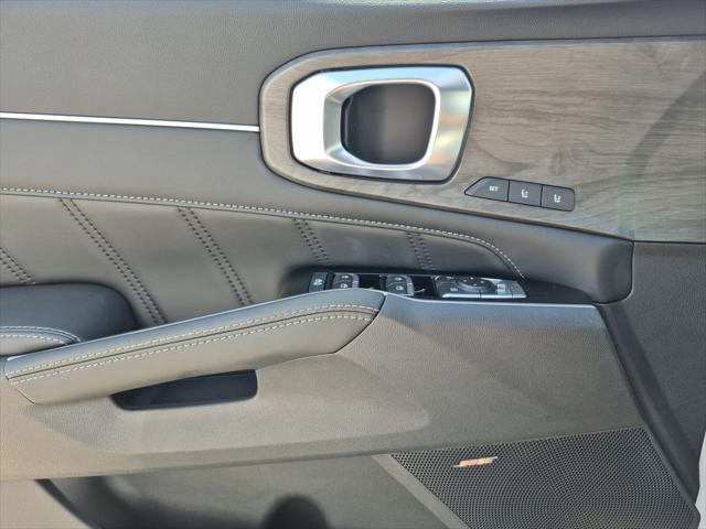 new 2025 Kia Sorento car, priced at $45,358