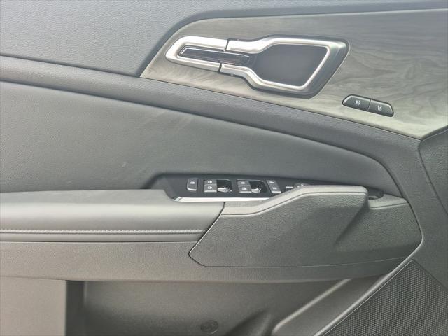 new 2025 Kia Sportage car, priced at $46,424