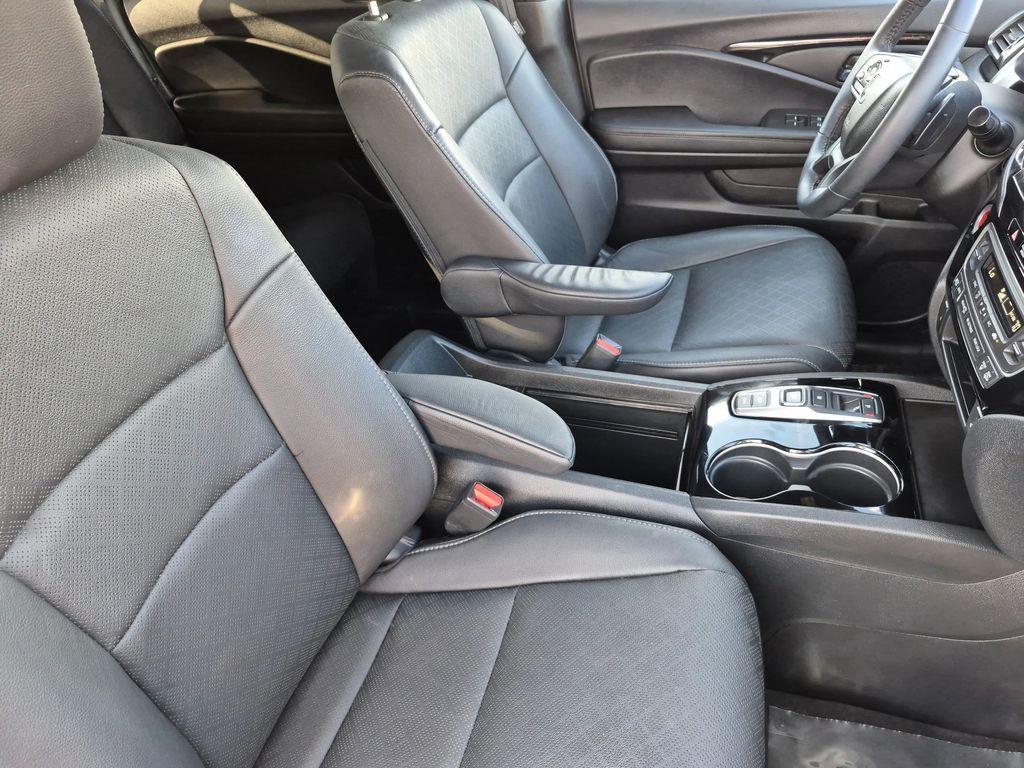 used 2021 Honda Passport car, priced at $26,057