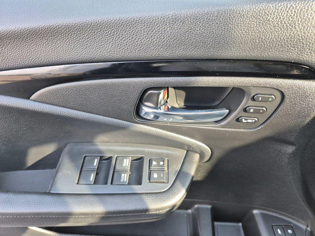 used 2021 Honda Passport car, priced at $26,057