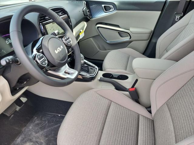 new 2025 Kia Soul car, priced at $25,332