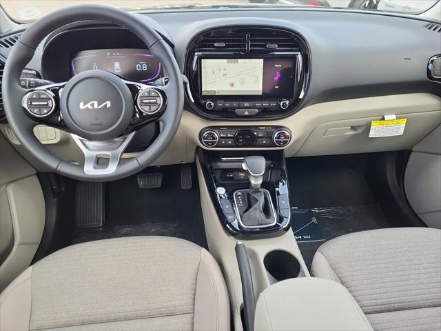 new 2025 Kia Soul car, priced at $25,332