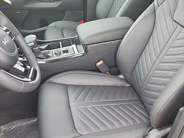 new 2025 Kia Sorento car, priced at $44,540