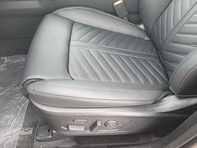 new 2025 Kia Sorento car, priced at $43,297