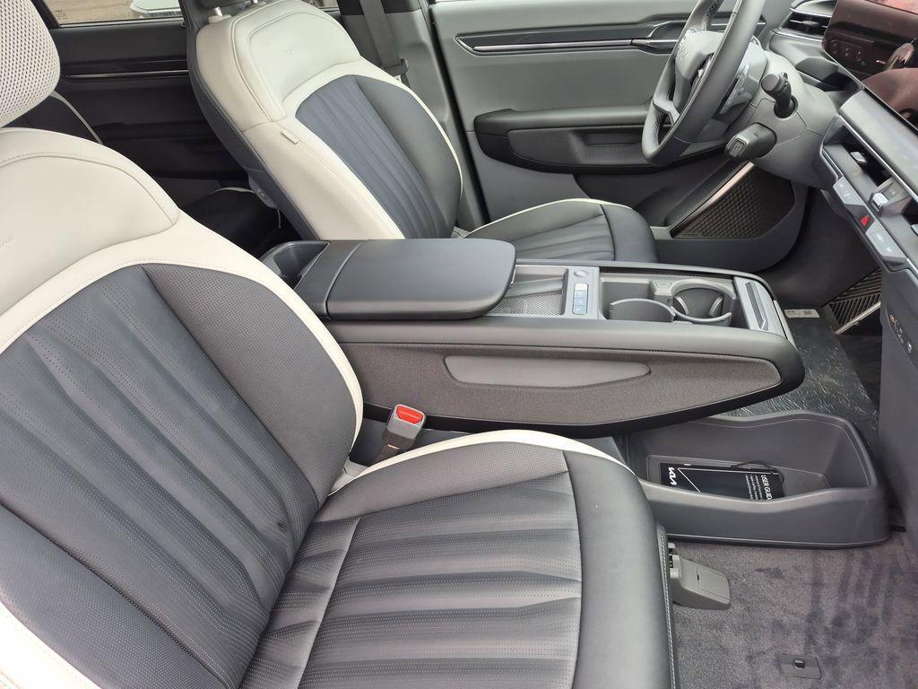new 2026 Kia EV9 car, priced at $68,429