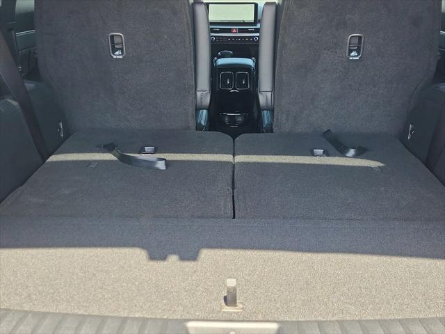 new 2025 Kia Sorento car, priced at $45,613