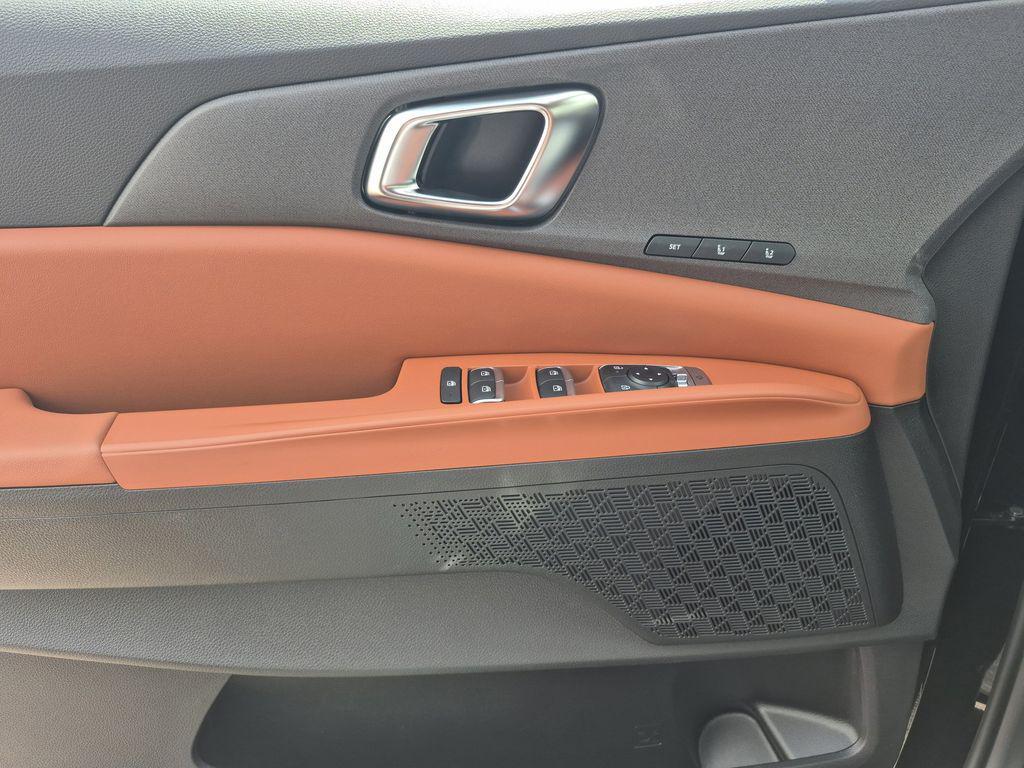 new 2026 Kia Carnival Hybrid car, priced at $48,605