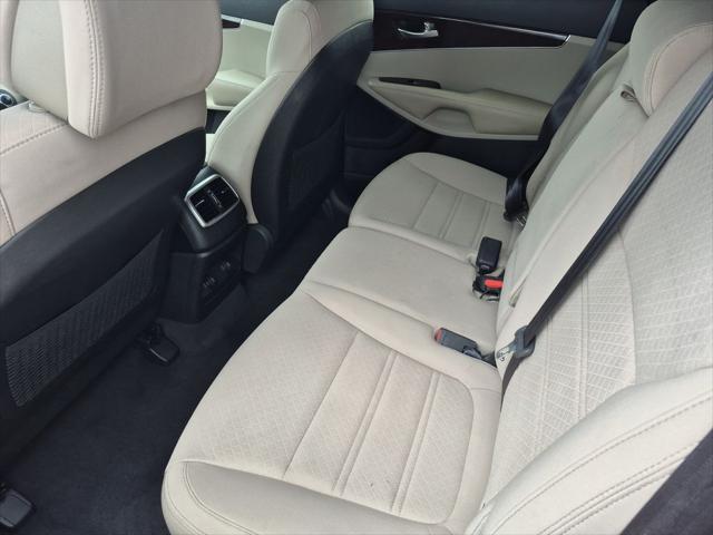 used 2016 Kia Sorento car, priced at $11,498