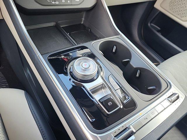 new 2025 Kia Carnival Hybrid car, priced at $47,418