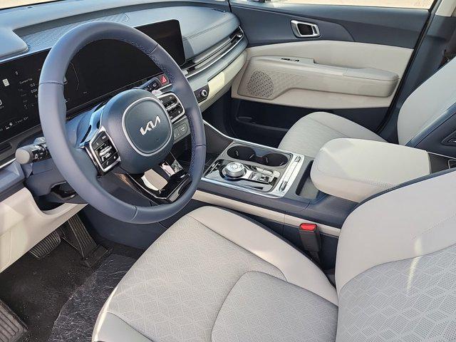 new 2025 Kia Carnival Hybrid car, priced at $47,418