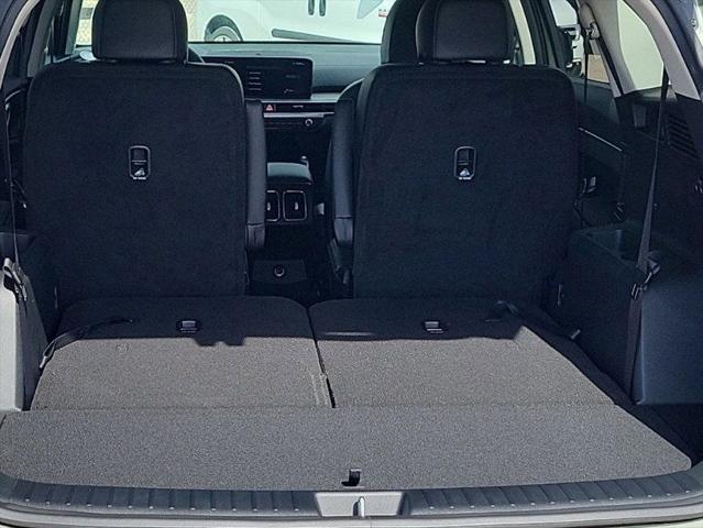 new 2025 Kia Sorento car, priced at $38,086
