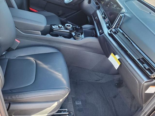 new 2025 Kia Sportage Hybrid car, priced at $31,613
