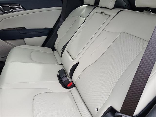 new 2025 Kia Sportage Hybrid car, priced at $33,045
