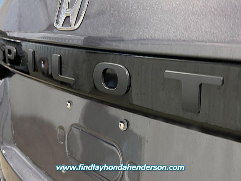 new 2025 Honda Pilot car, priced at $51,317