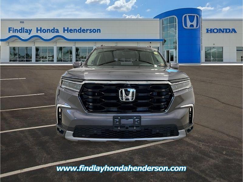 new 2025 Honda Pilot car, priced at $51,317