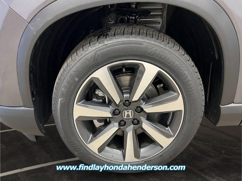 new 2025 Honda Pilot car, priced at $51,317
