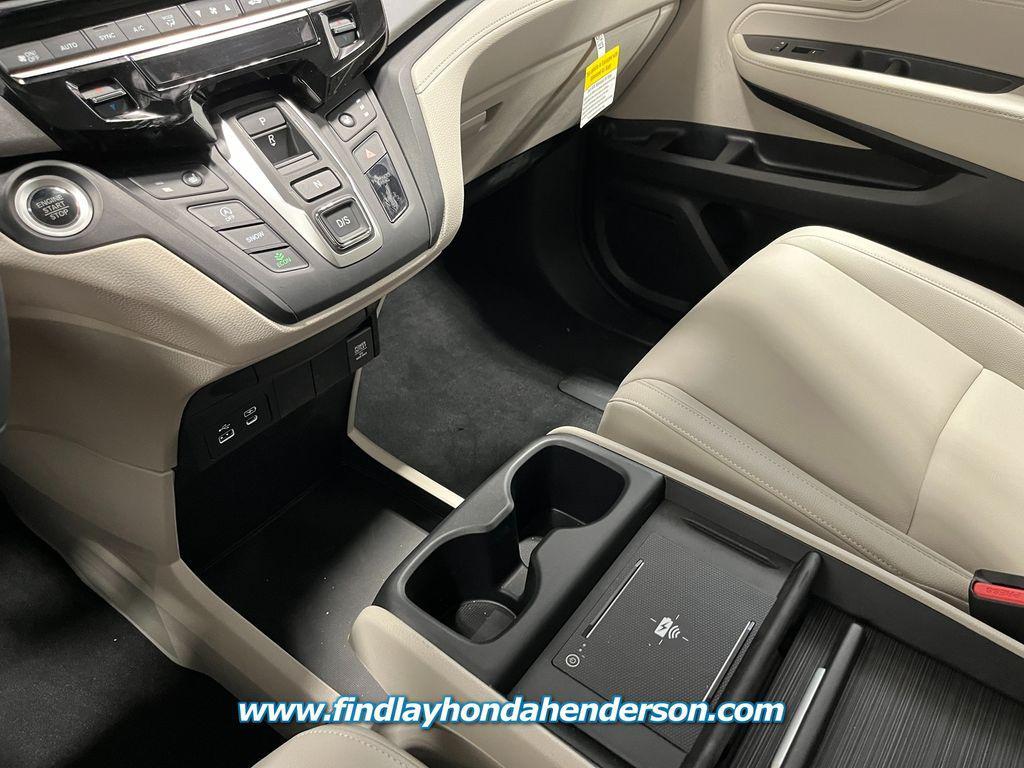 new 2026 Honda Odyssey car, priced at $45,685