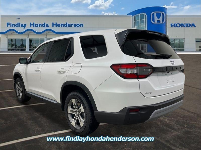 new 2025 Honda Pilot car, priced at $47,550