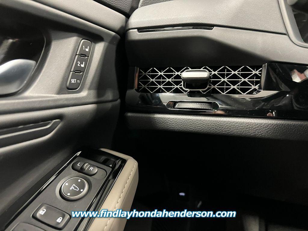 new 2025 Honda Accord Hybrid car, priced at $40,905
